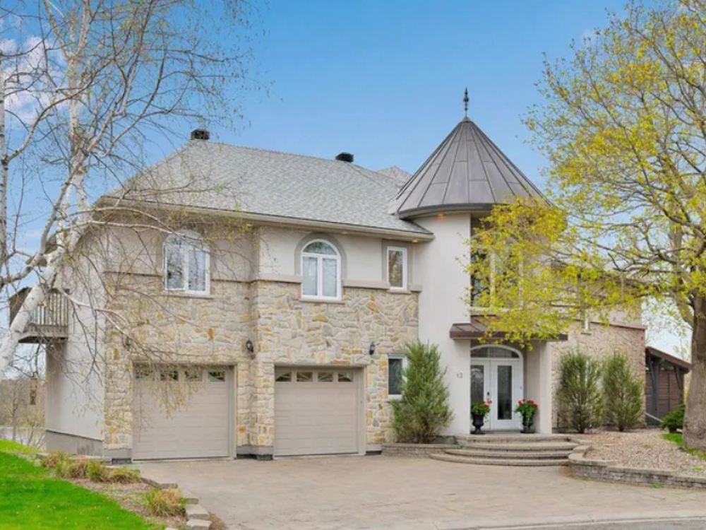12 Rideau Shore Court, Ottawa, ON