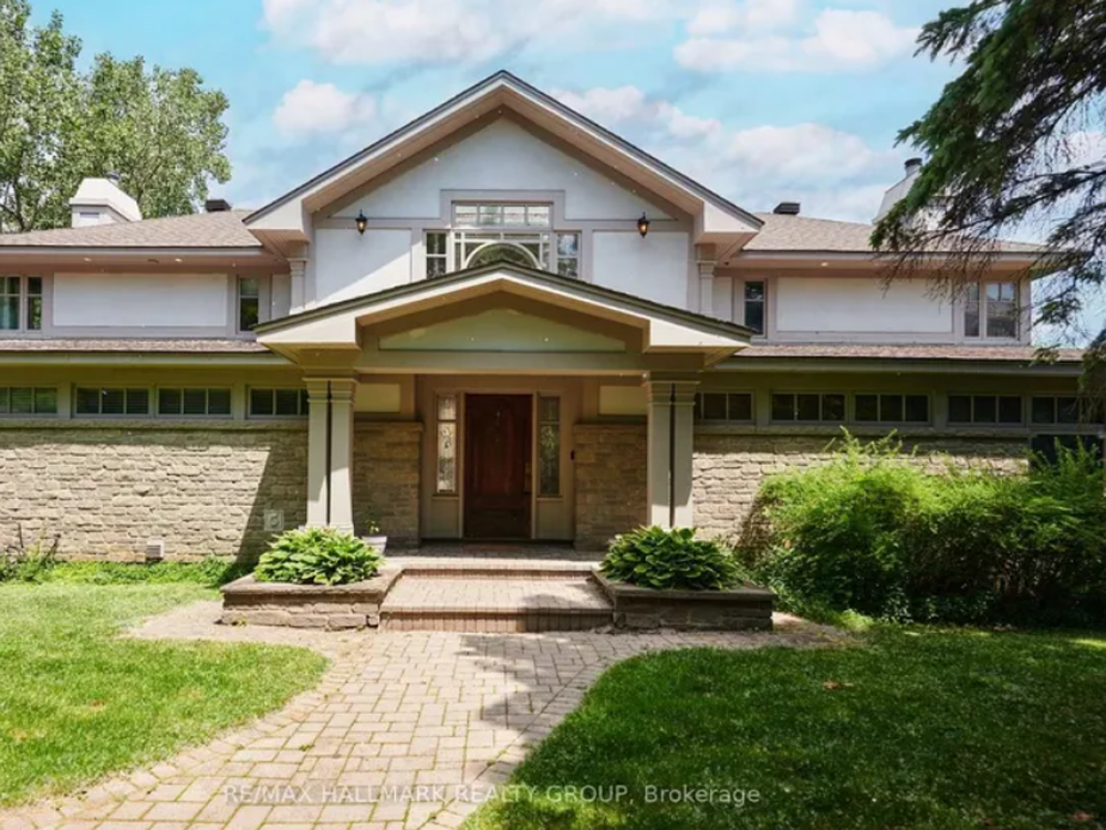 23 Davidson Drive, Ottawa, ON
